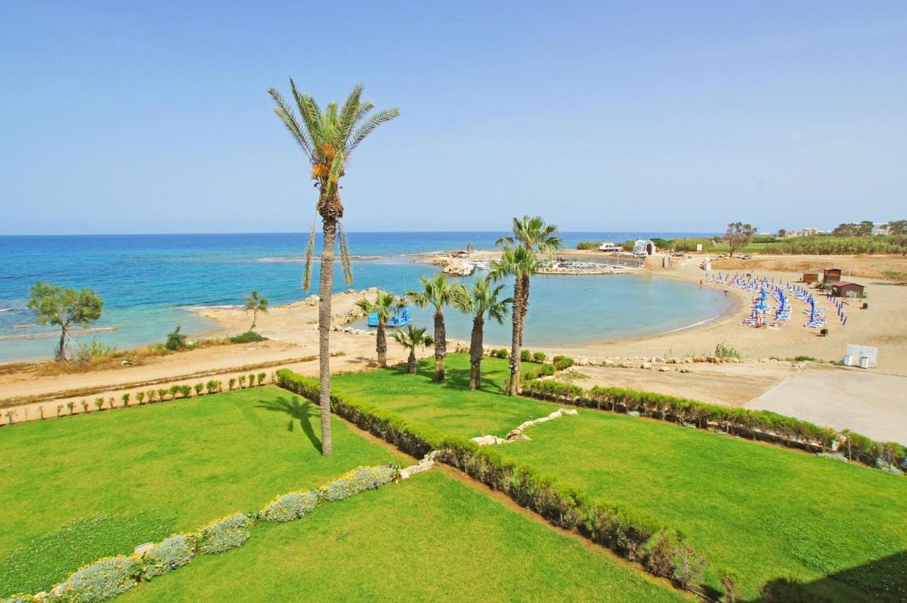 Villa Queen Eleanor Protaras Exterior photo