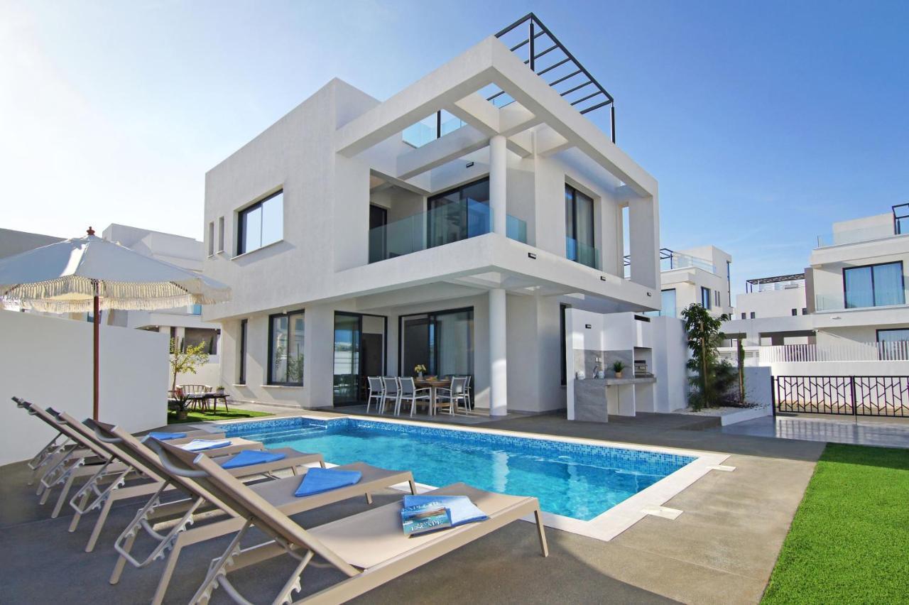 Villa Queen Eleanor Protaras Exterior photo